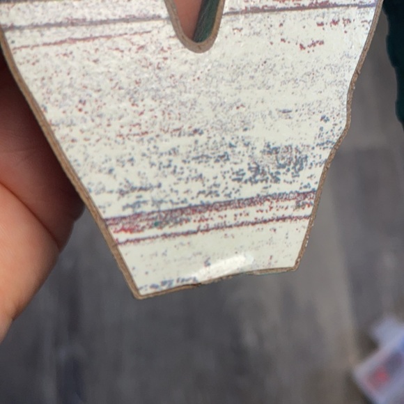 Wooden Nautical Love Sign Beach Decor - Picture 12 of 13